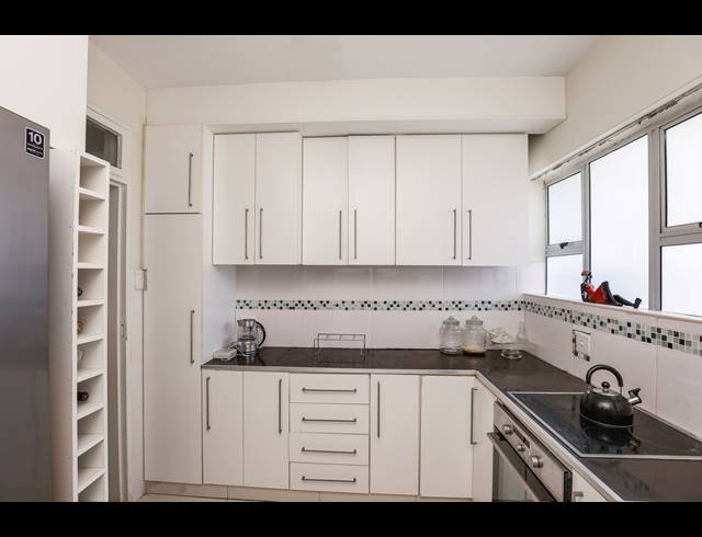 2 BEDROOM APARTMENT FOR SALE IN DURBAN CENTRAL